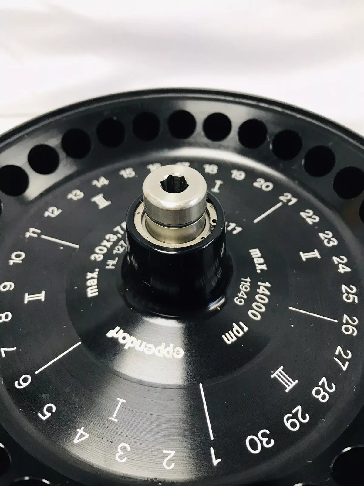 Eppendorf F-45-30-11 Fixed Angle Rotor 14000 RPM for 5810 / 5810R 5804 / 5804R F 45-30-11