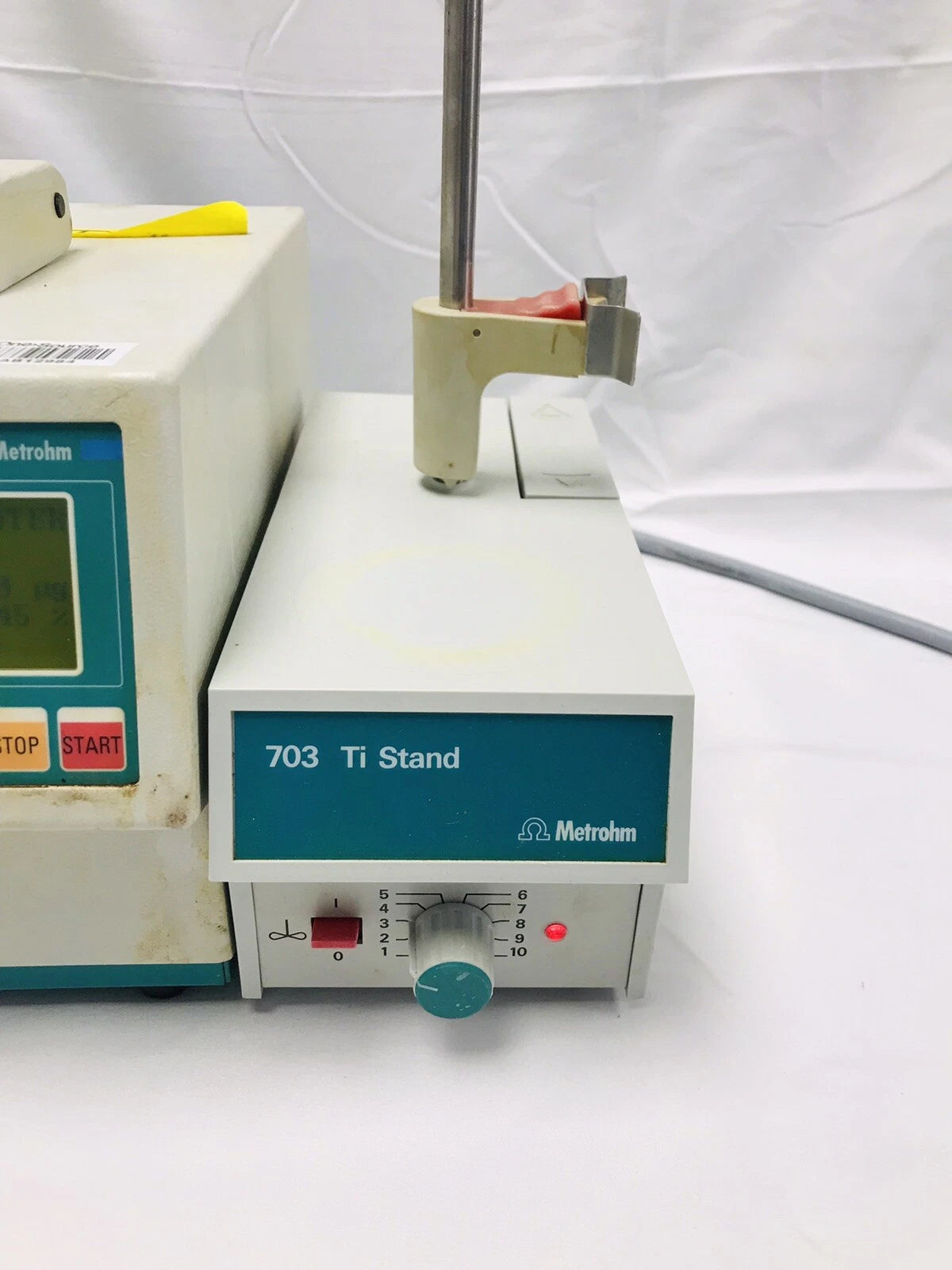Metrohm 756 KF Coulometer with 703 Ti Stand Power Up Tested