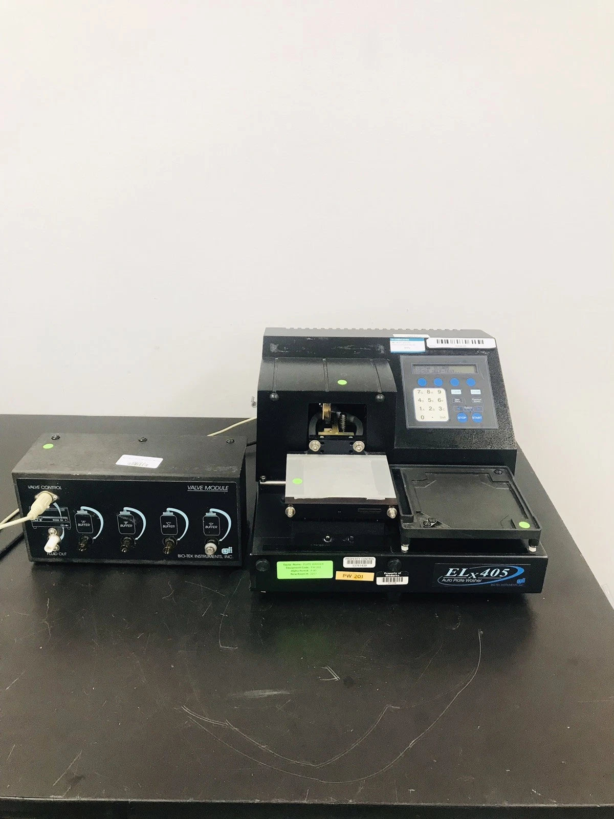 Bio-Tek ELx405 Microplate Washer with Bio-Tek Valve Module ELx405v Working Video