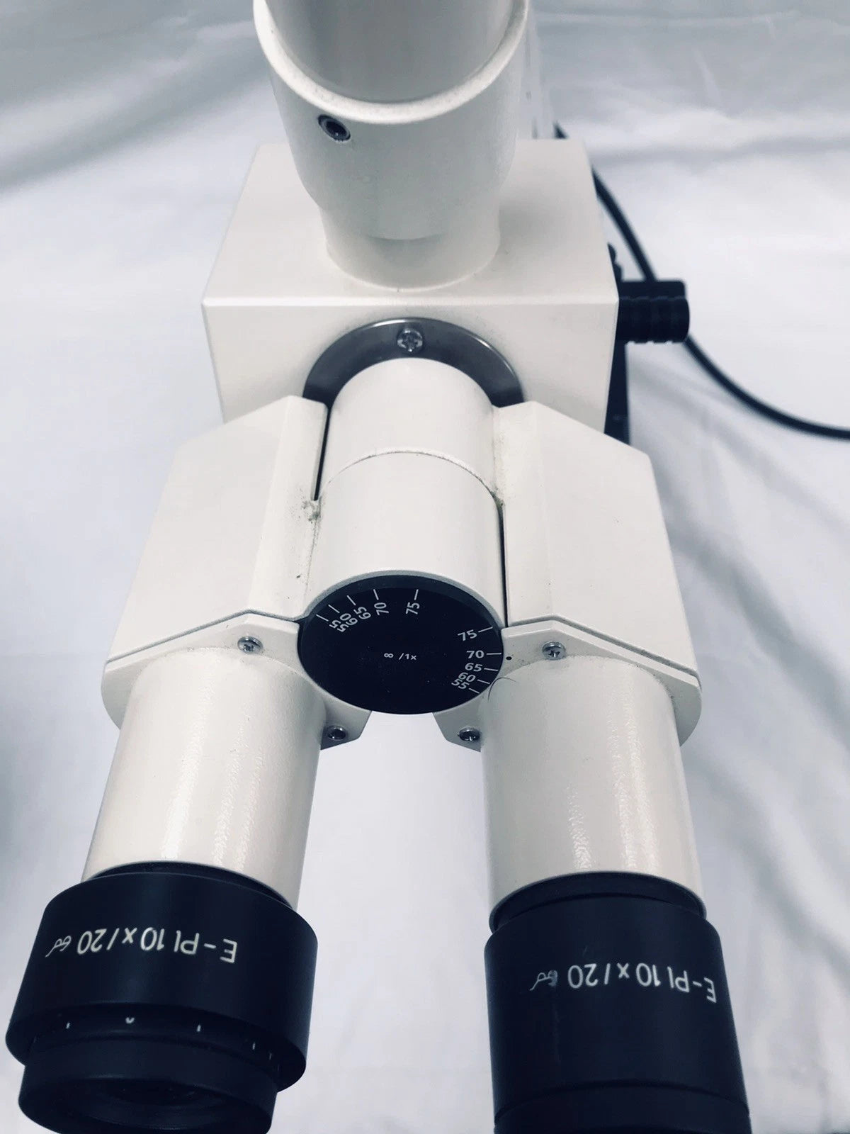 Carl Zeiss Standard 25 ICS 10x/20 Eye Pieces 5x A-Plan Objectives Trinocular