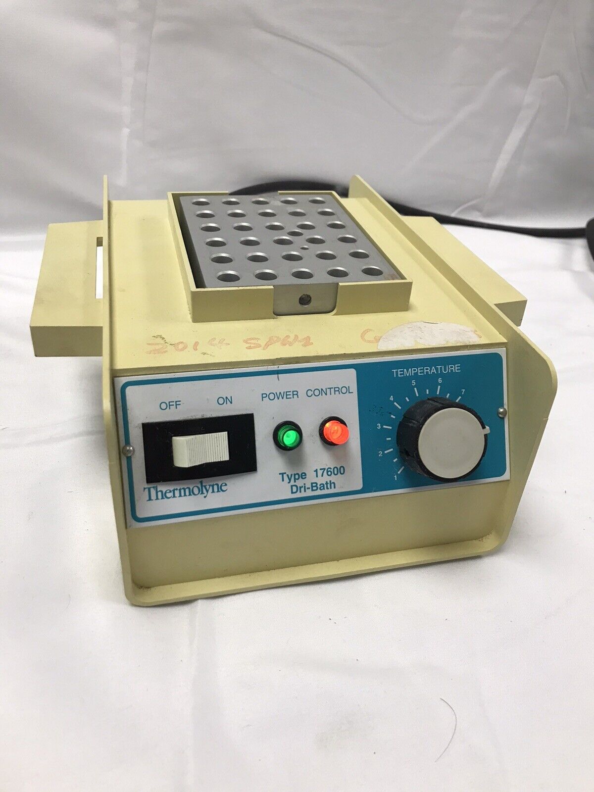 Thermolyne Dri-Bath Heater Type 17600 Model DB17615 BK165X20A 30 x 8.2mm