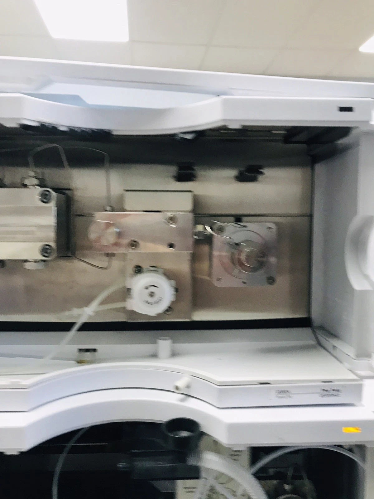 Agilent 1200 Series HPLC G2260A Prep ALS Auto-Sampler & G1361A Prep Pump