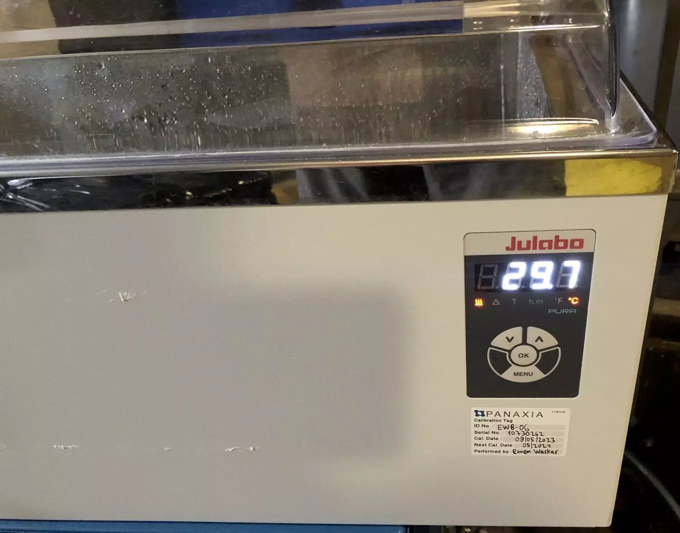 Julabo PURA 22 Water Bath W/ Lift up Cover & Test Tube Rack 20002866 230v Tested