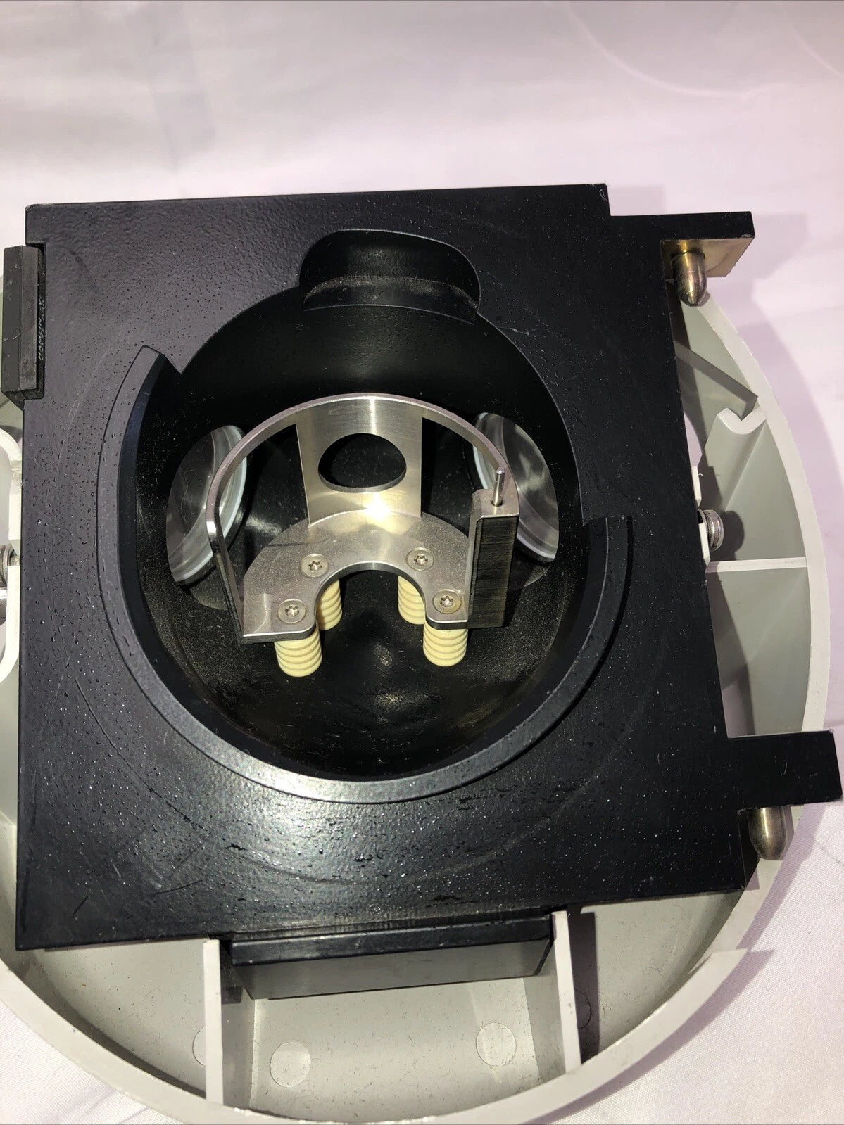 Agilent G1948A Electrospray Ionization Source for 1100 LC/MSD Mass Spectrometer