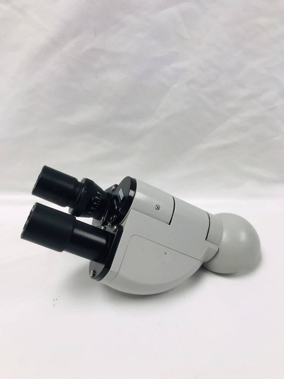 Carl Zeiss 47 30 11-9901 Binocular Head w/ Eyepieces Cpl W10X/18 46 40-22-9901