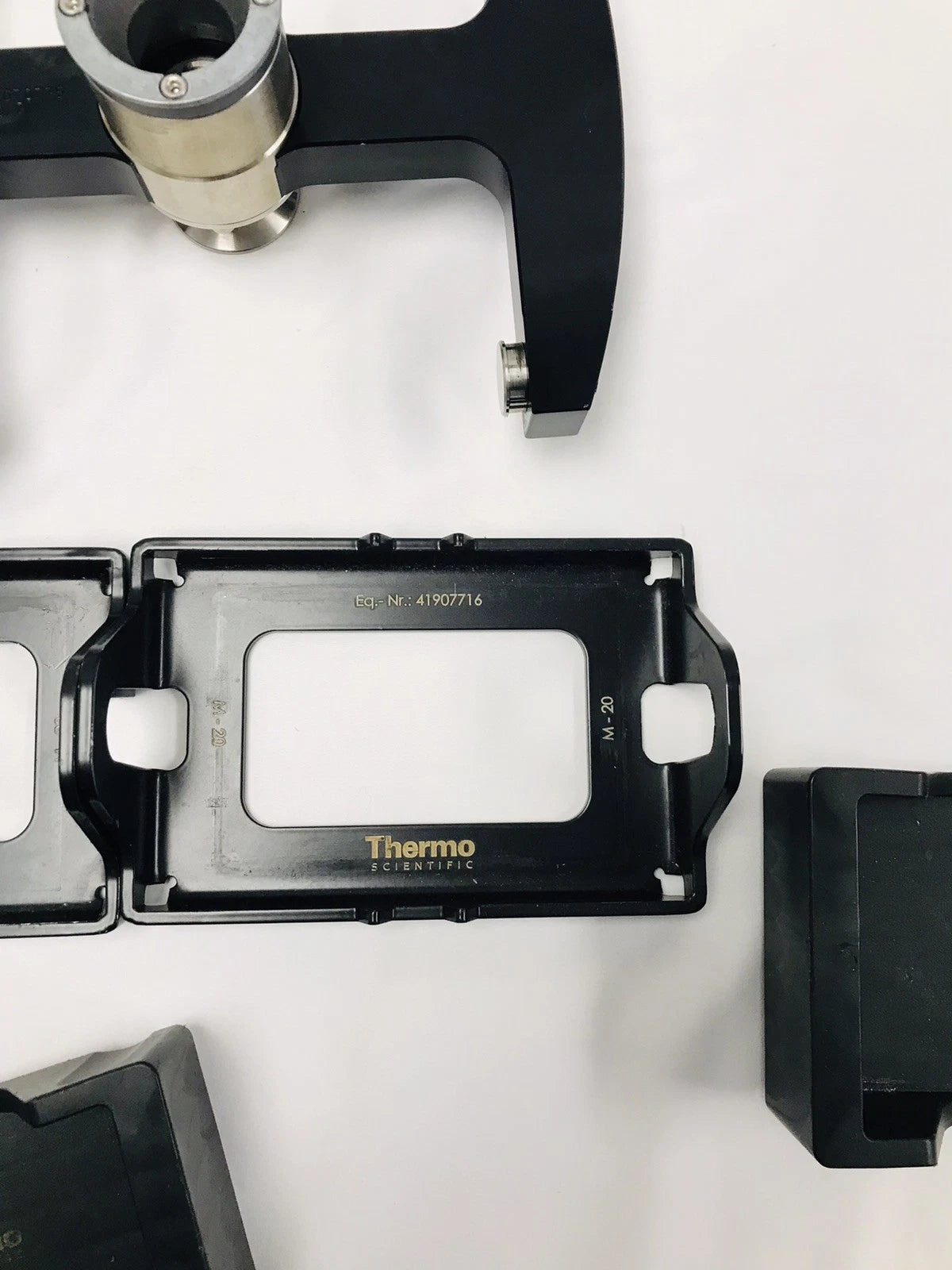 Thermo Scientific 75003624 M-20 Centrifuge Swinging Bucket Rotor 41907716 Plate