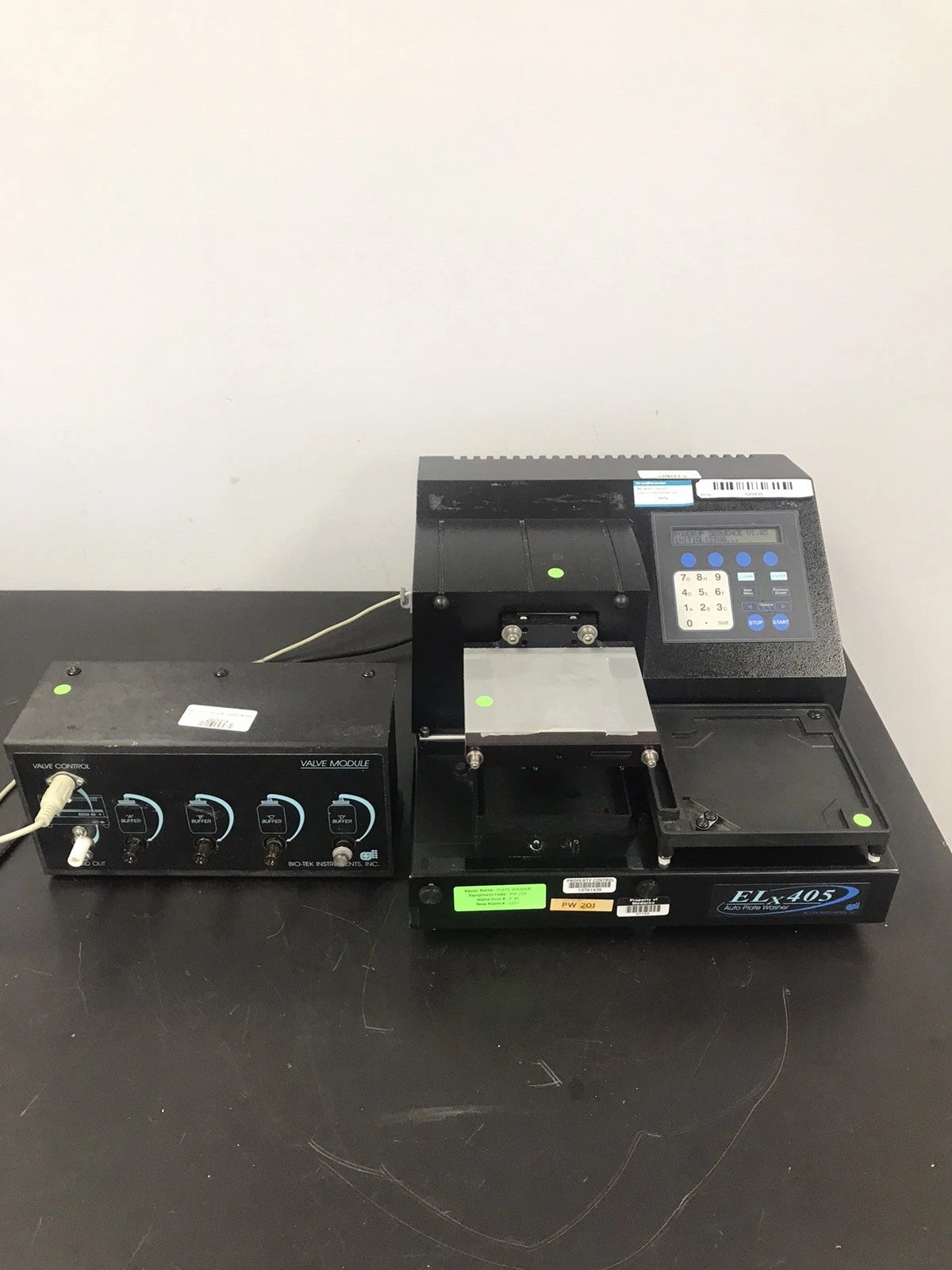 Bio-Tek ELx405 Microplate Washer with Bio-Tek Valve Module ELx405v Working Video