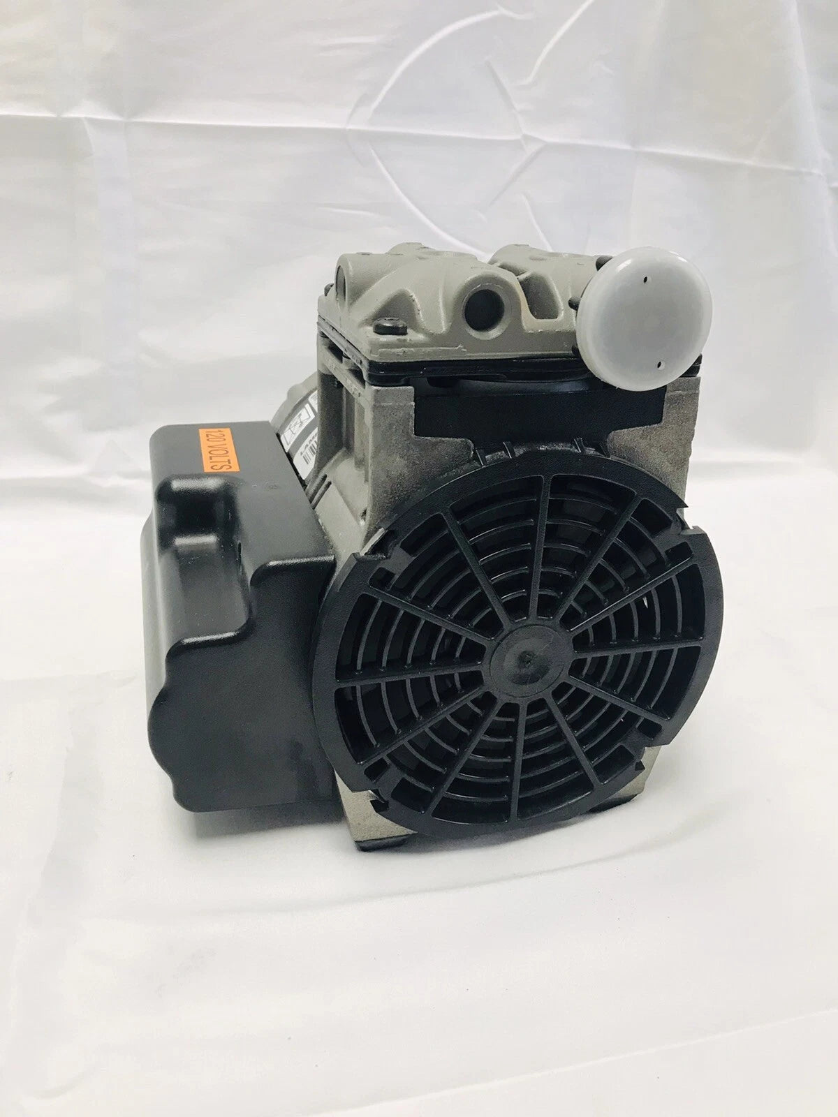 Thomas 71000562 Oilless Vacuum Air Pump Tested Working