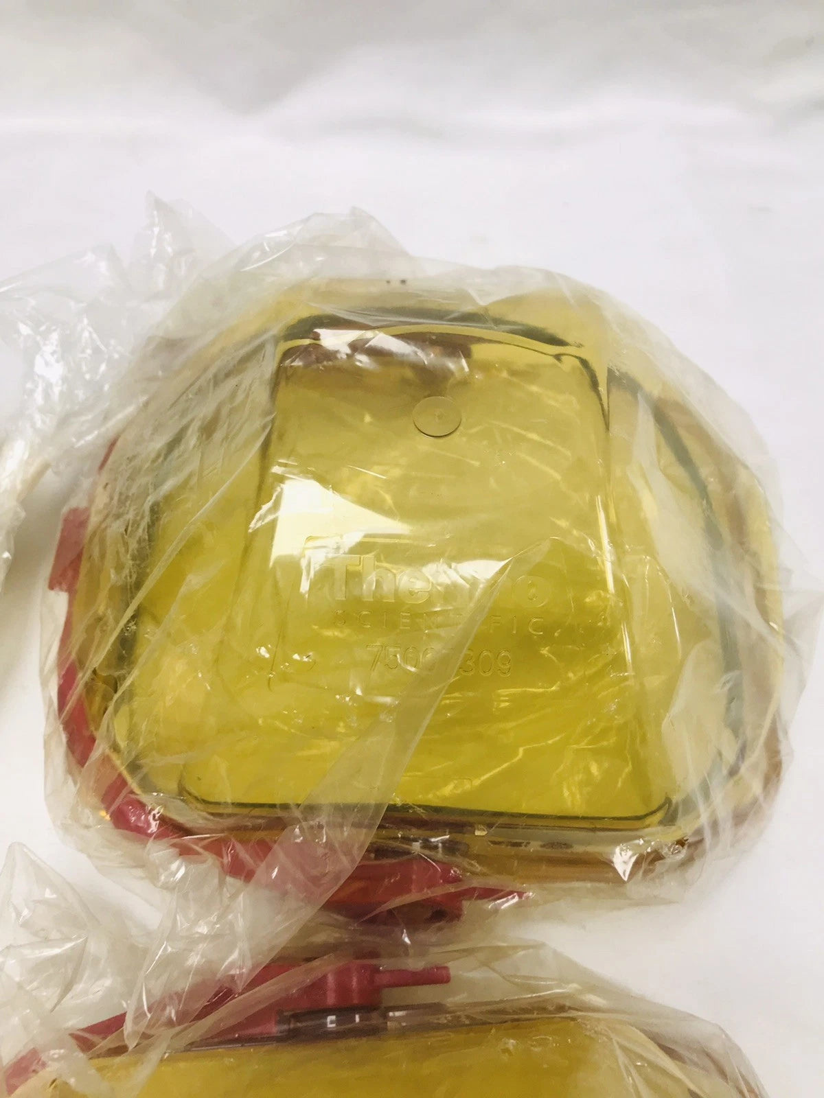 Lot of 4  NEW Thermo Scientific 75007309 Biocontainment Lids for TX-1000 Rotor Buckets