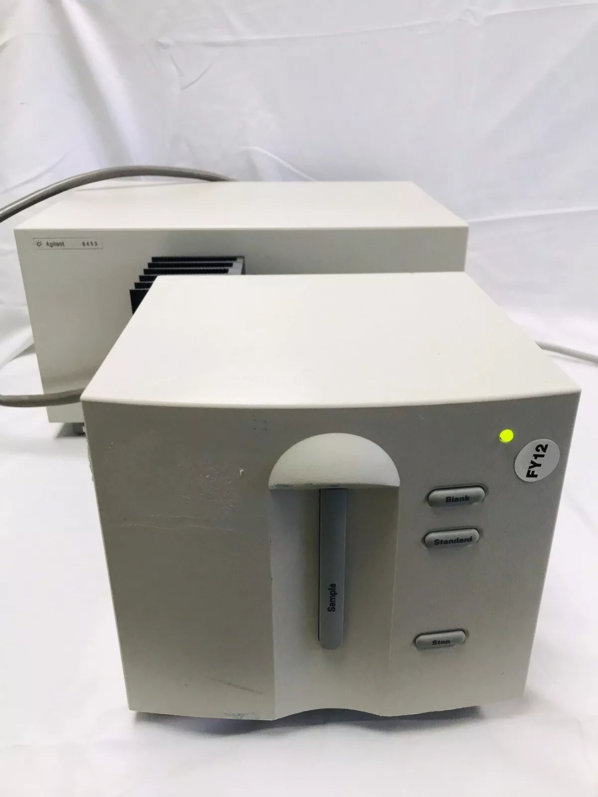 Agilent 8453 Uv-Visable Spectrophotometer with Peltier Cell Holder G1103A Tested