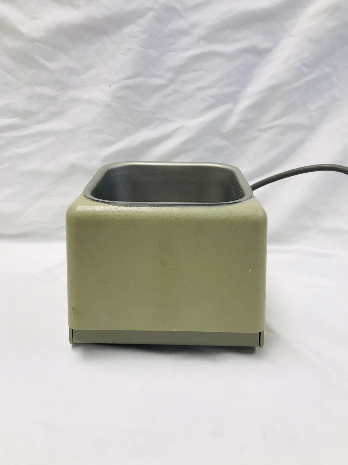 Branson SmithKline B-12 Ultrasonic Cleaner 50/60HZ 117V 80W No Lid Bransonic 12