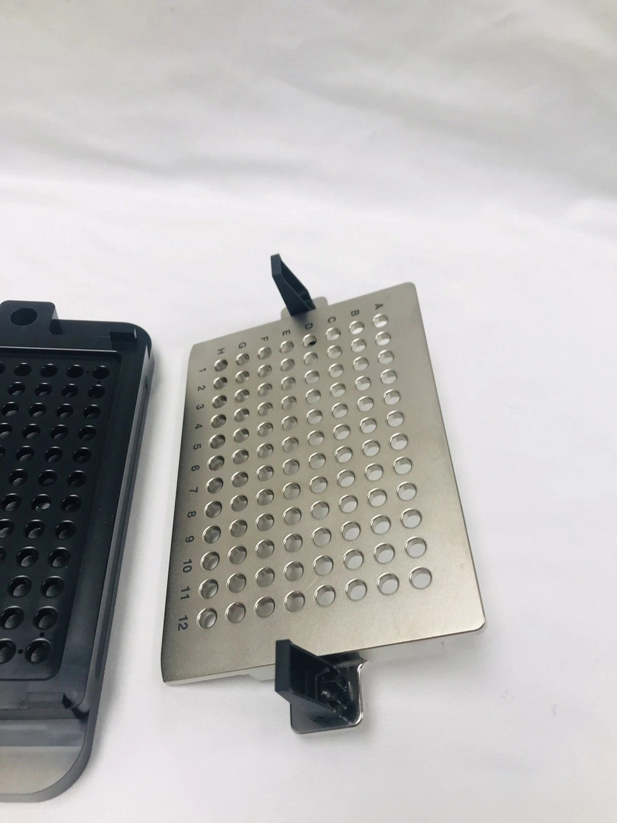 Bio-Rad QX200 Droplet Reader Plate Holder 12006834