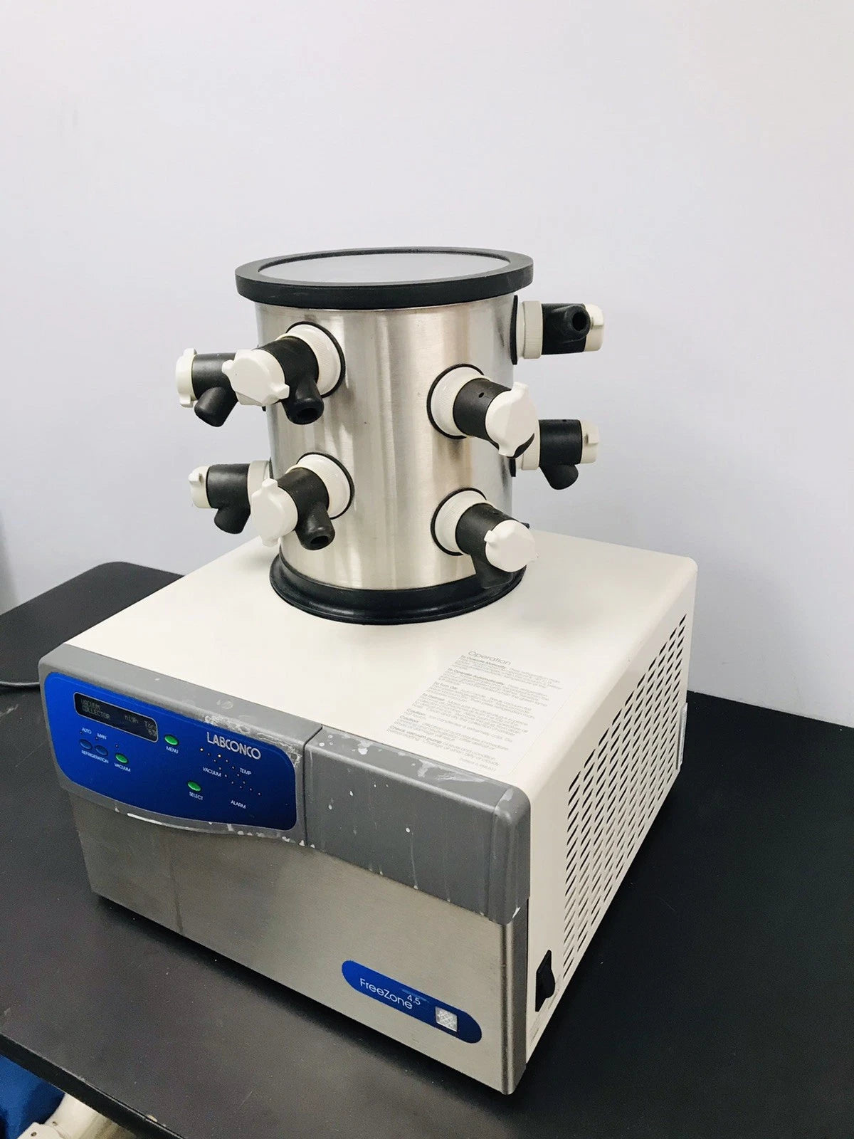 Labconco FreeZone 4.5 Liter Benchtop Freeze Dry System 7750020 10 Port Manifold