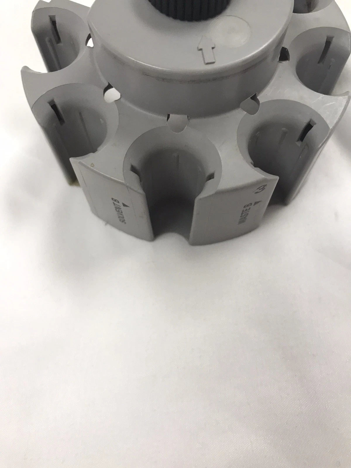 Agilent G1513-40000 Standard Turret (low density) Used with Series 7683 Sampler