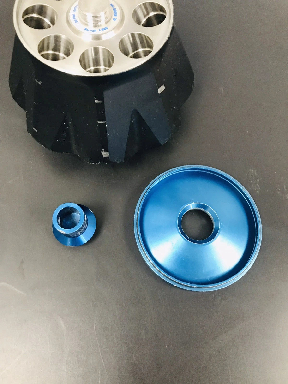 Thermo Scientific Du Pont Sorvall T-865 Fixed Angle Rotor 8 x 36 mL 65.000rpm