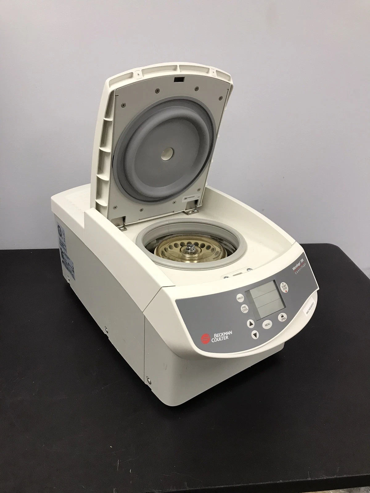 Beckman Coulter Refrigerated Microfuge 20R with Rotor W/Lid Tested Video B31612