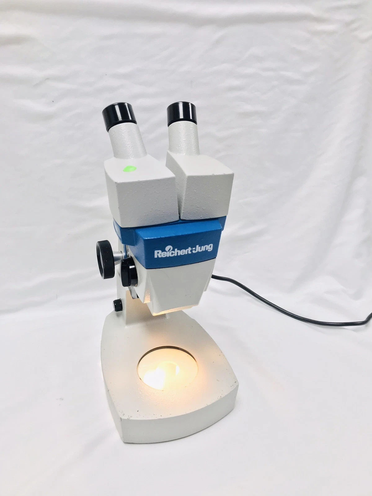 Reichert-Jung Series 40 Stereoscopic Teaching Microscope WELL MAINTAINED