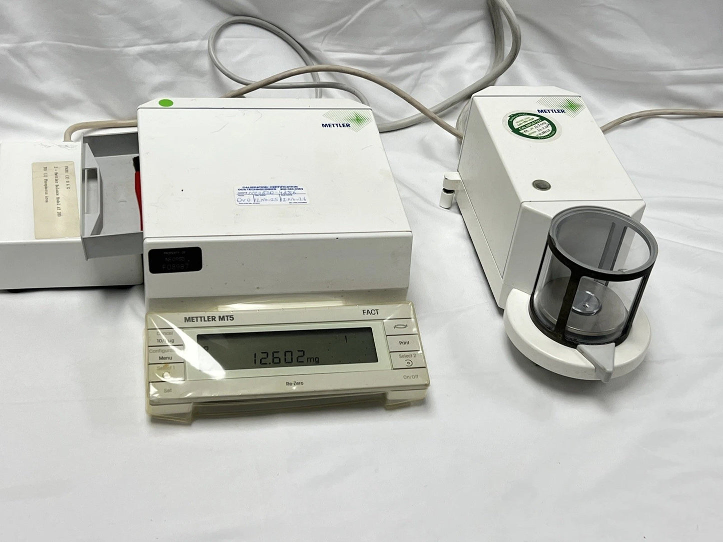 Mettler Toledo MT5 Micro Analytical Balance - Mettler Toledo MT5 Ultra Microbalance 5 1g x 1µg