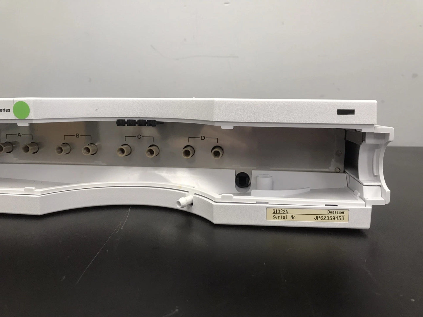 Agilent G1322A 1200 Series HPLC 4-CH HPLC Online Vacuum Degasser AS IS