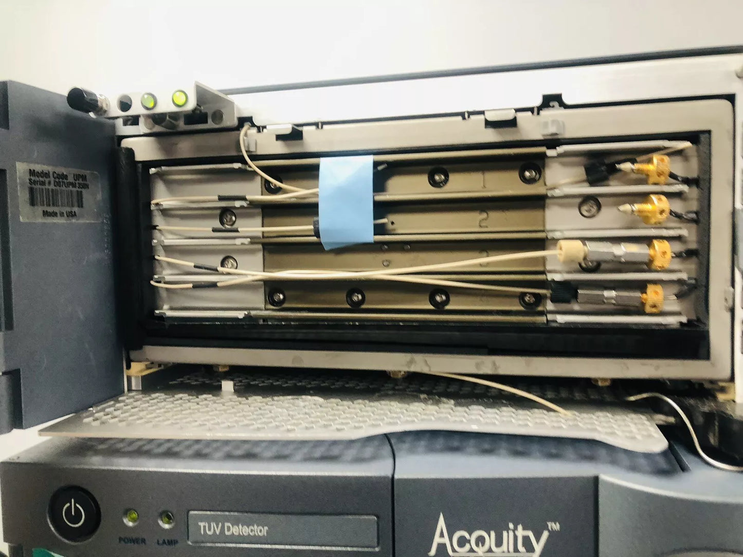 Waters ACQUITY Ultra Performance UPLC TUV Detector Binary Sample Column Manager