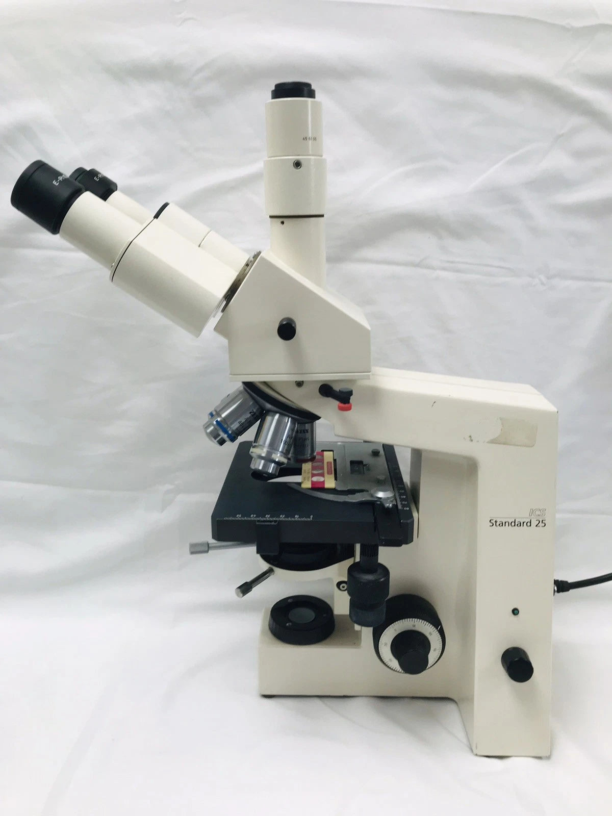 Carl Zeiss Standard 25 ICS 10x/20 Eye Pieces 5x A-Plan Objectives Trinocular