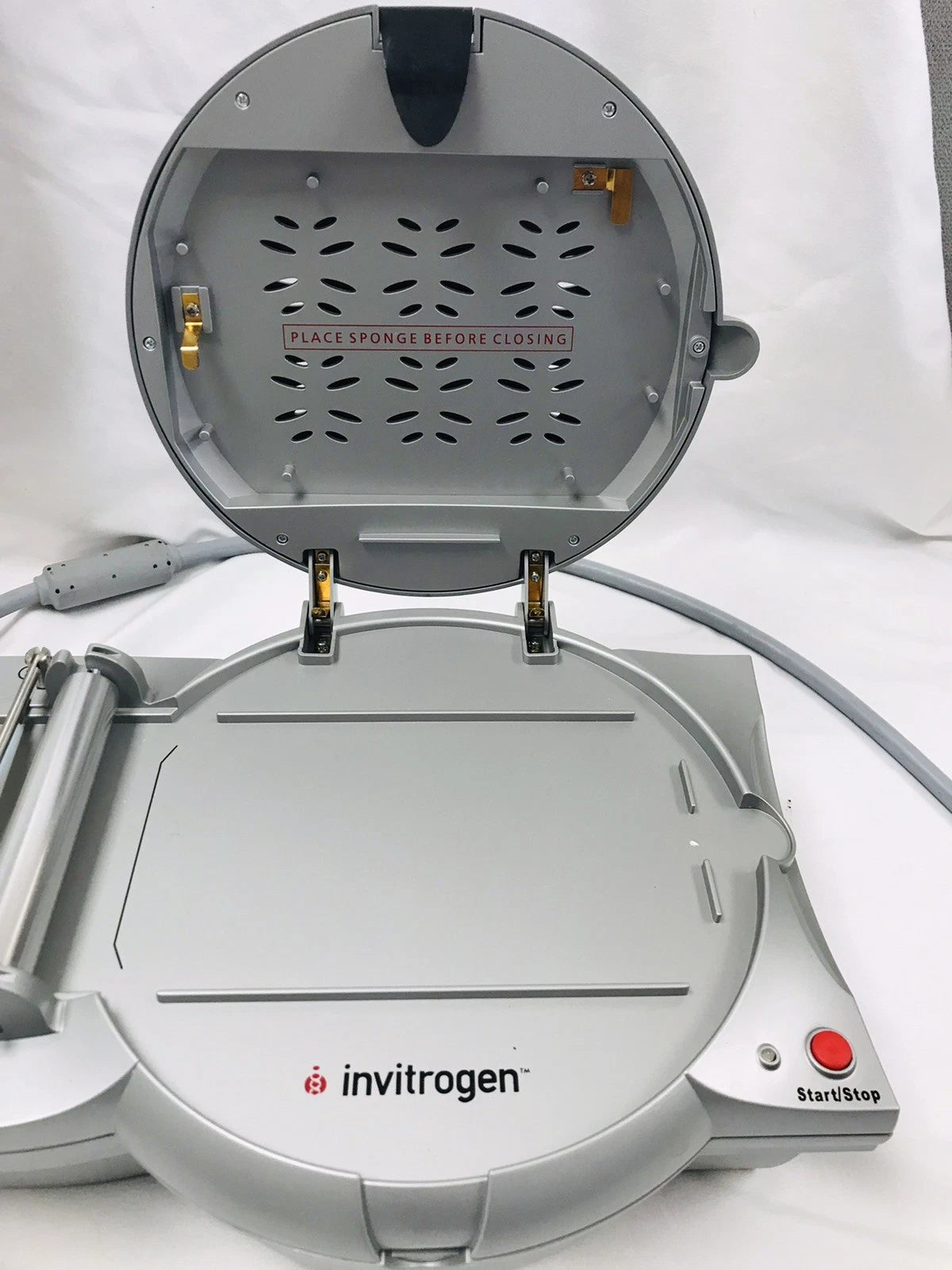 Invitrogen IBlot gel transfer device Western blot module blotting I-blot
