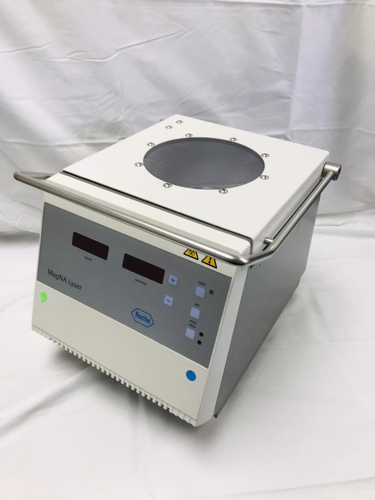 Roche MagNA Lyser Benchtop Homogenizer