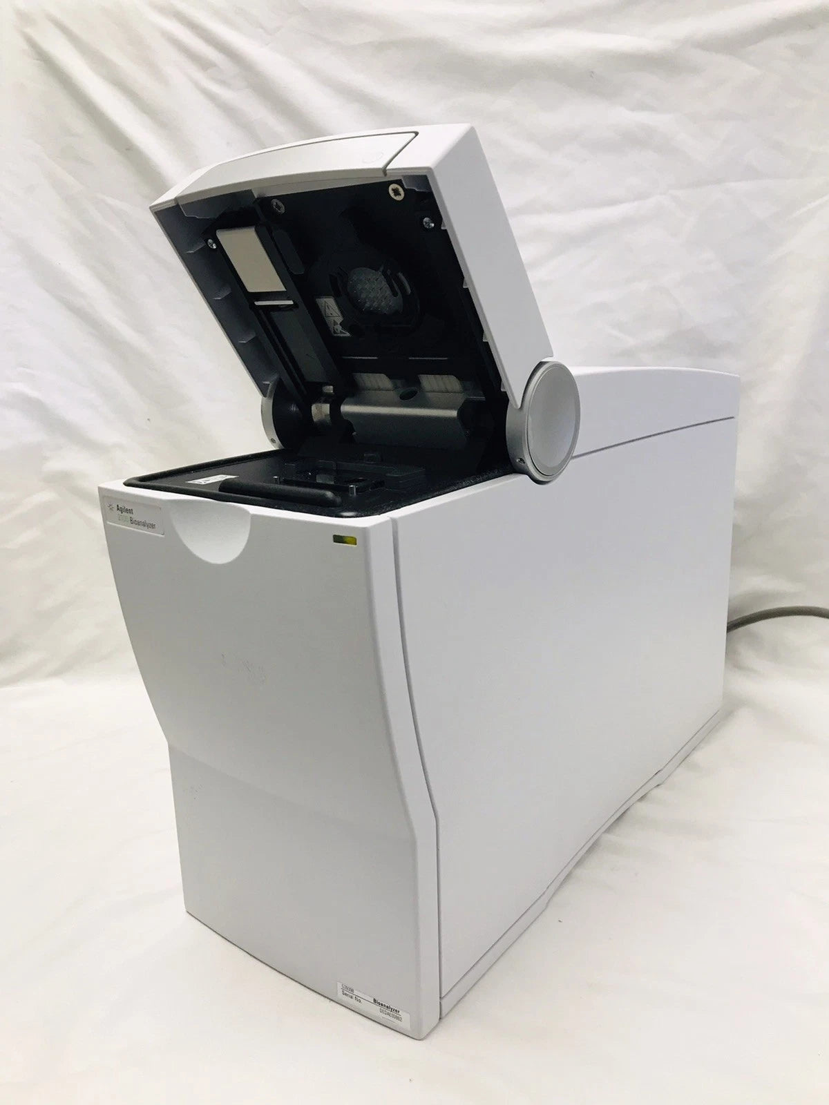 Agilent 2100 Bioanalyzer G2939B DNA Chip Reader