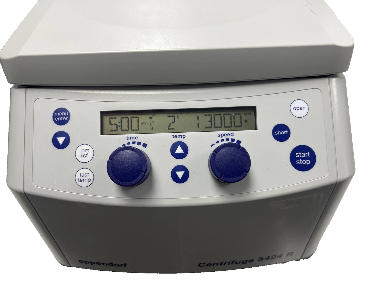 Eppendorf 5424R Refrigerated Centrifuge with FA-45-24-11 Rotor + Lid ~ Clean