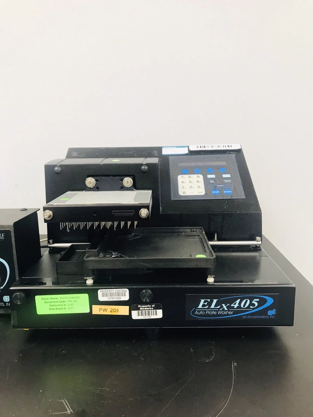 Bio-Tek ELx405 Microplate Washer with Bio-Tek Valve Module ELx405v Working Video