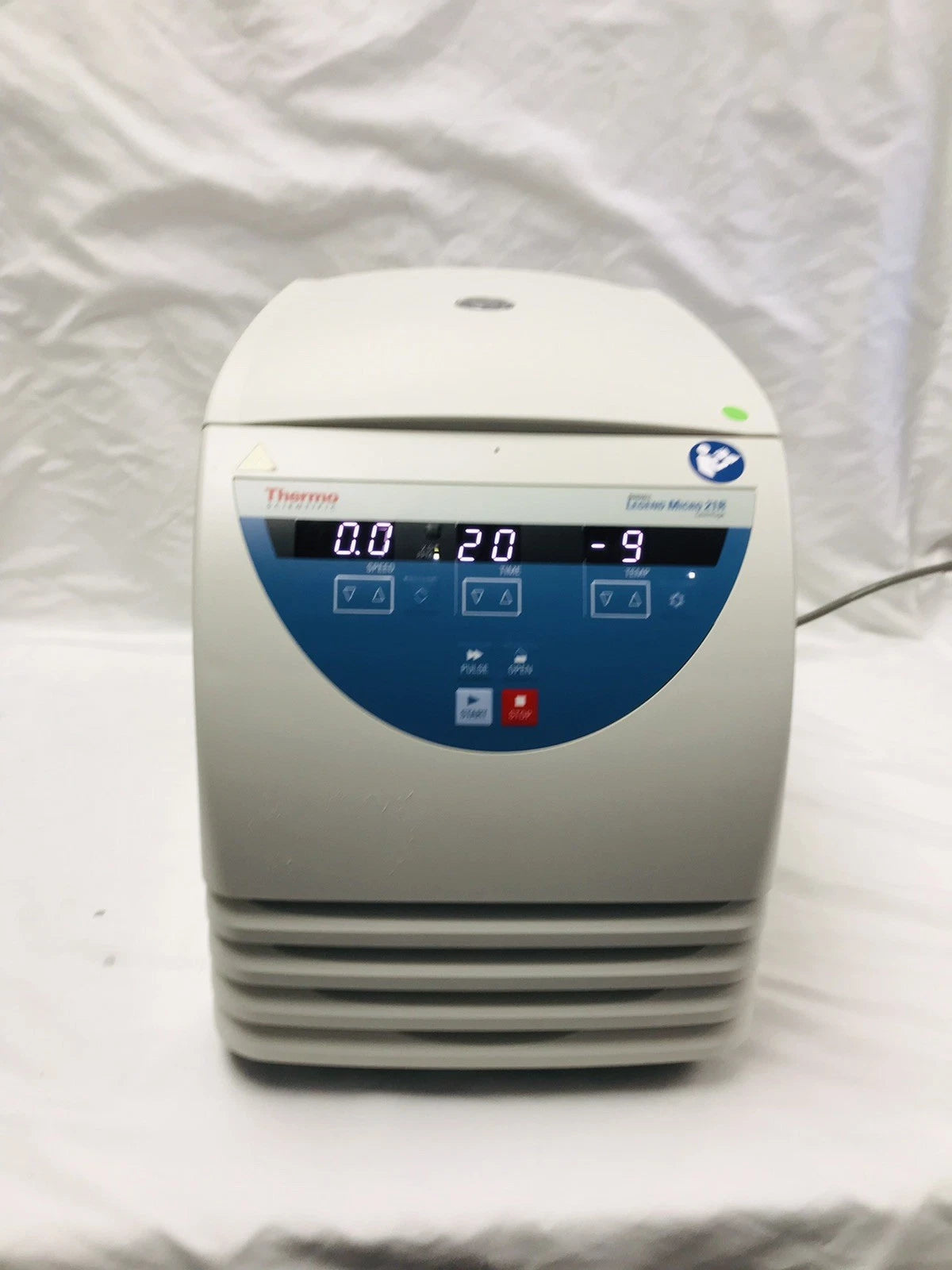 Thermo Sorvall Legend Micro 21R Refrigerated Centrifuge with 75003424 Rotor