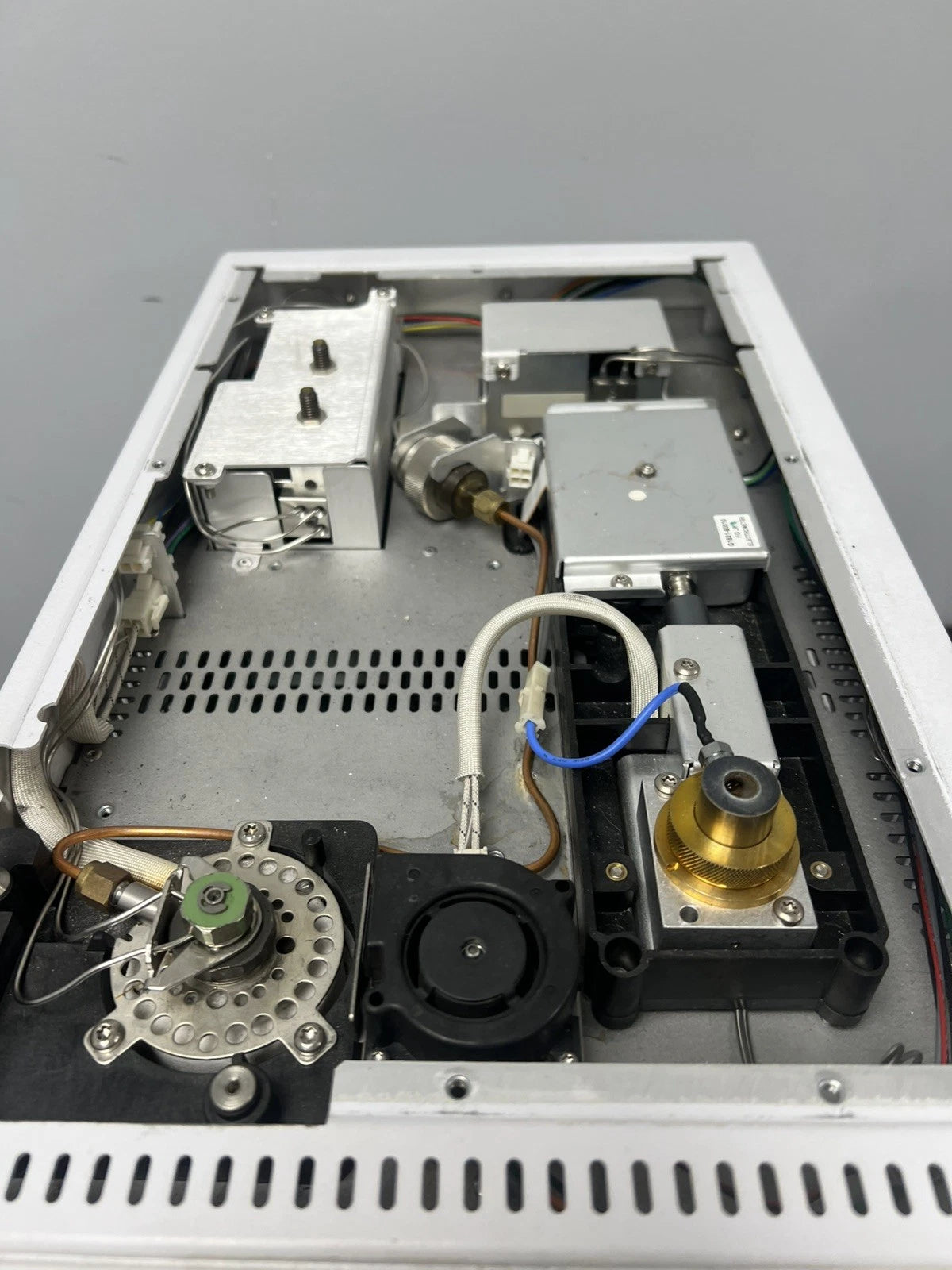 Agilent 6850 Network GC System with 6850 Autosampler & LAN Card