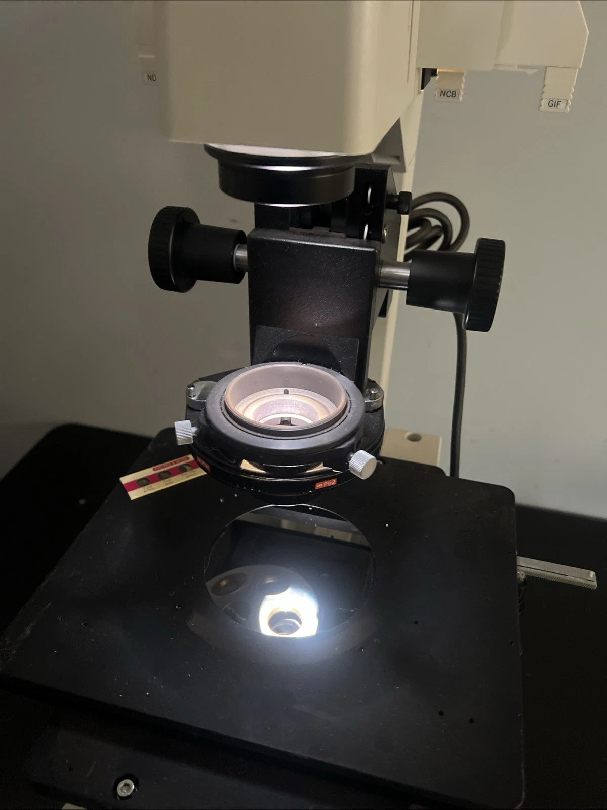 Nikon Eclipse TE2000-U Microscope