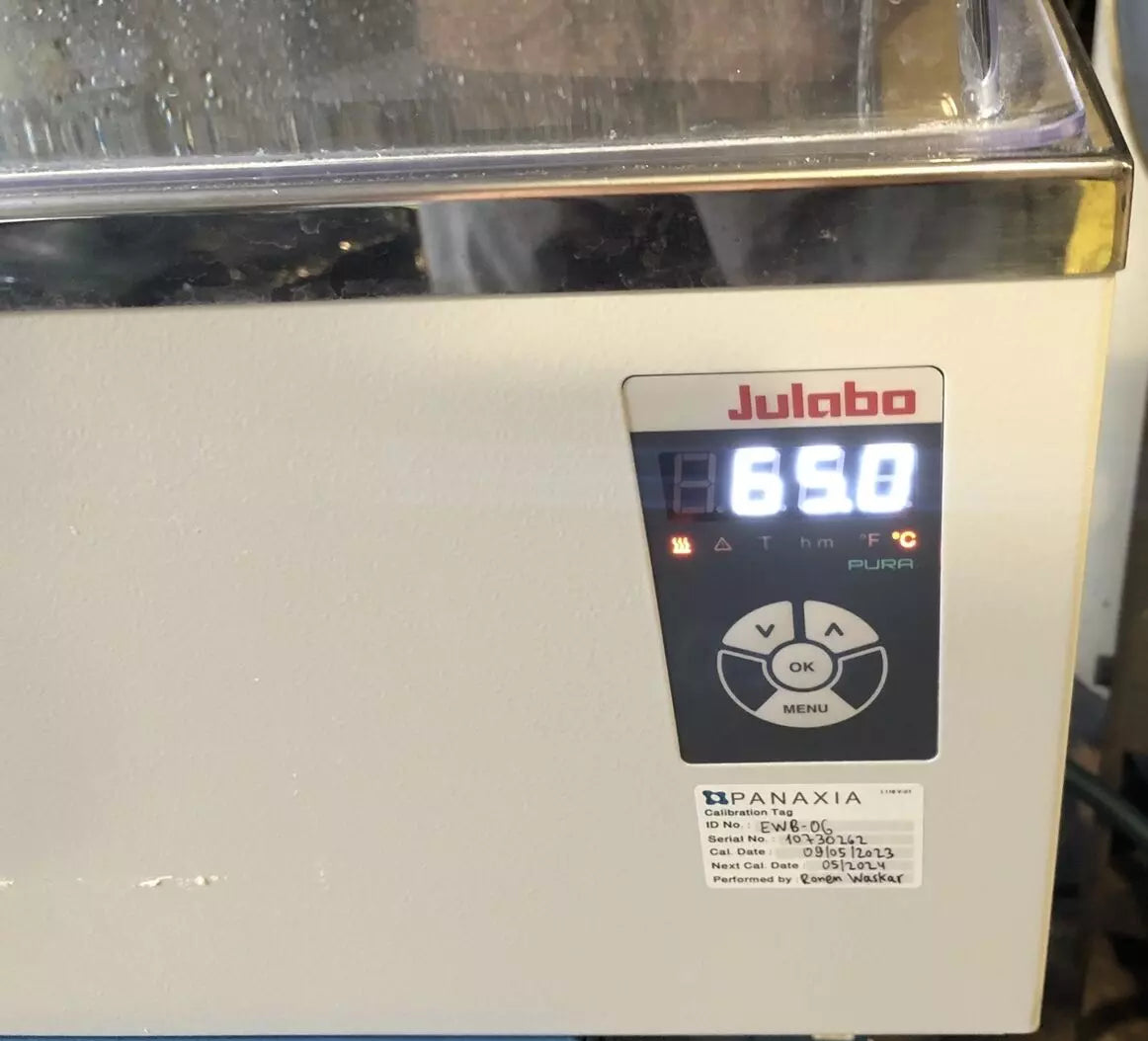 Julabo PURA 22 Water Bath W/ Lift up Cover & Test Tube Rack 20002866 230v Tested