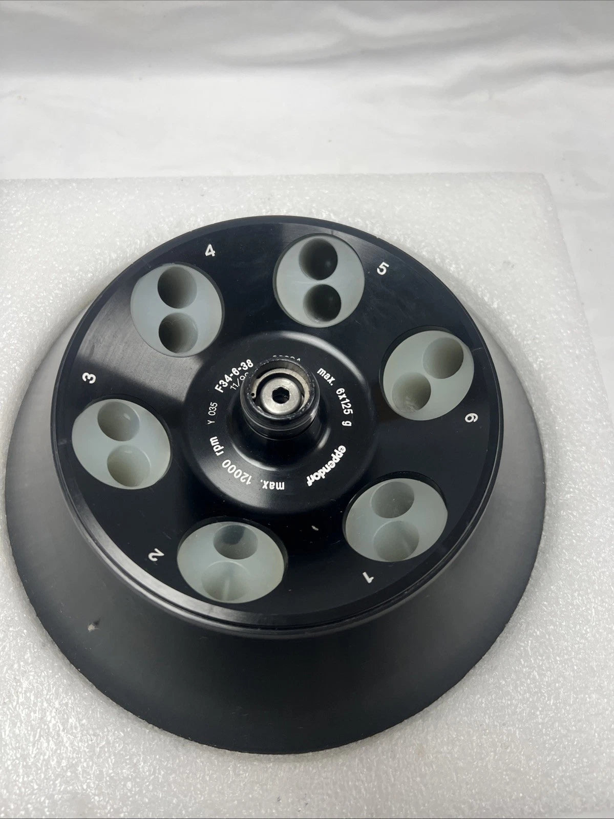 Eppendorf F34-6-38 Rotor 6 × 85 - mL w/6 5804771001 2x15 mL Adapter Testing