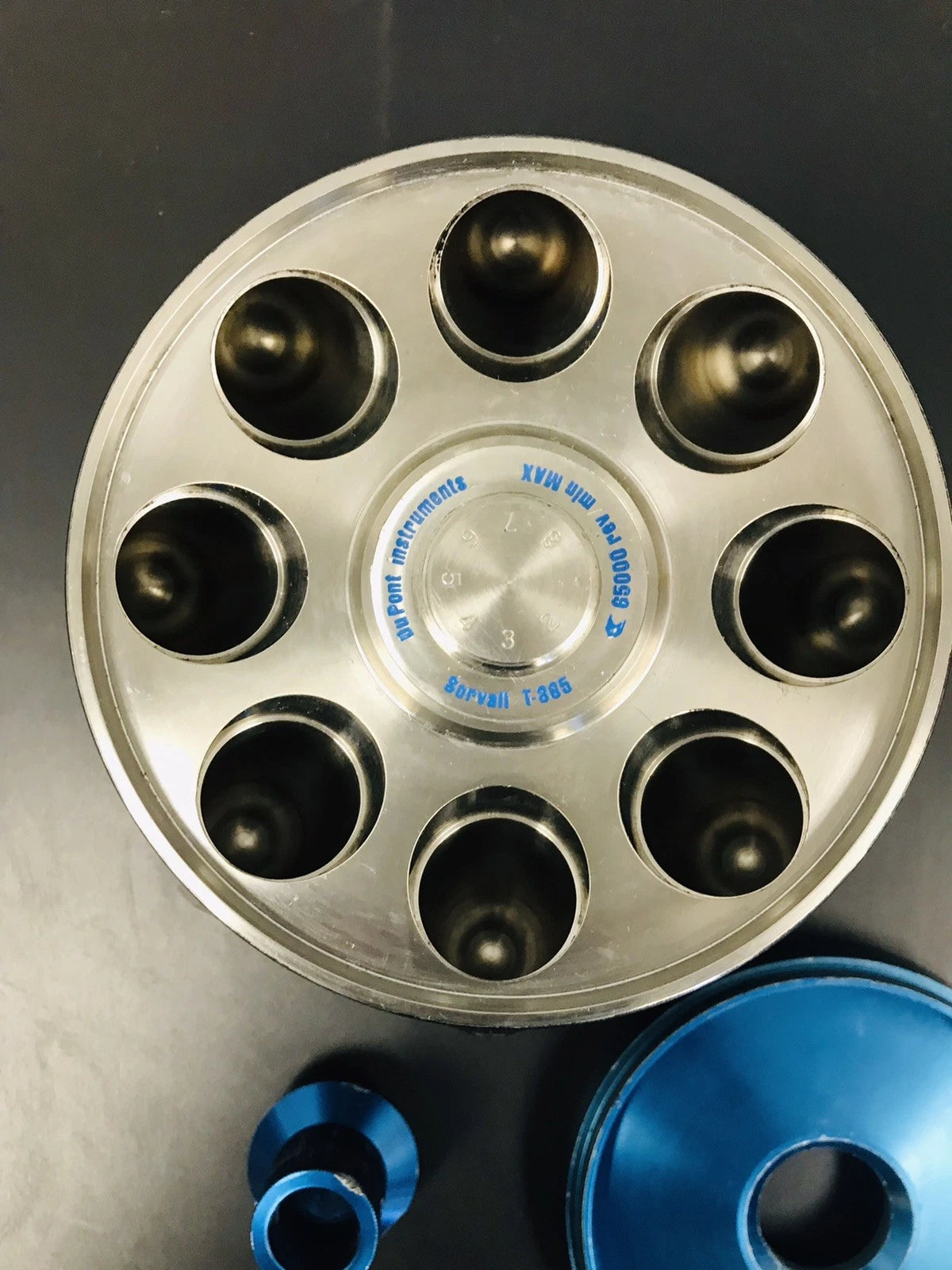 Thermo Scientific Du Pont Sorvall T-865 Fixed Angle Rotor 8 x 36 mL 65.000rpm