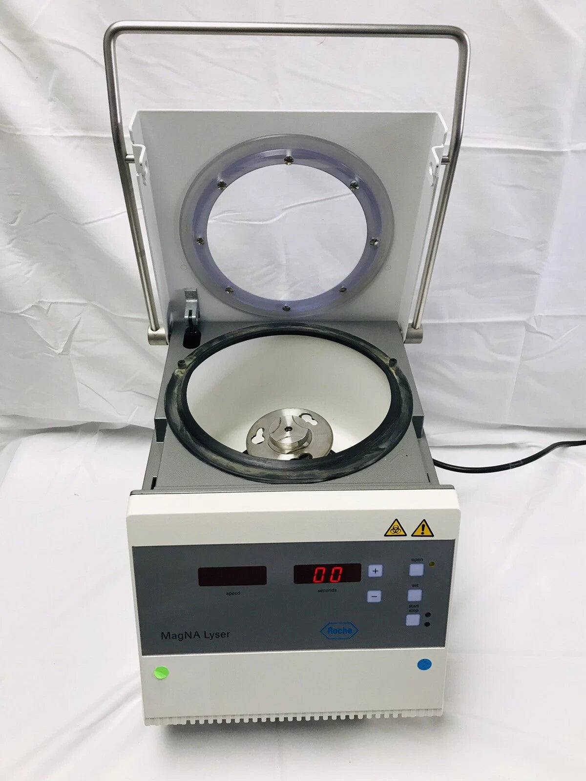 Roche MagNA Lyser Benchtop Homogenizer