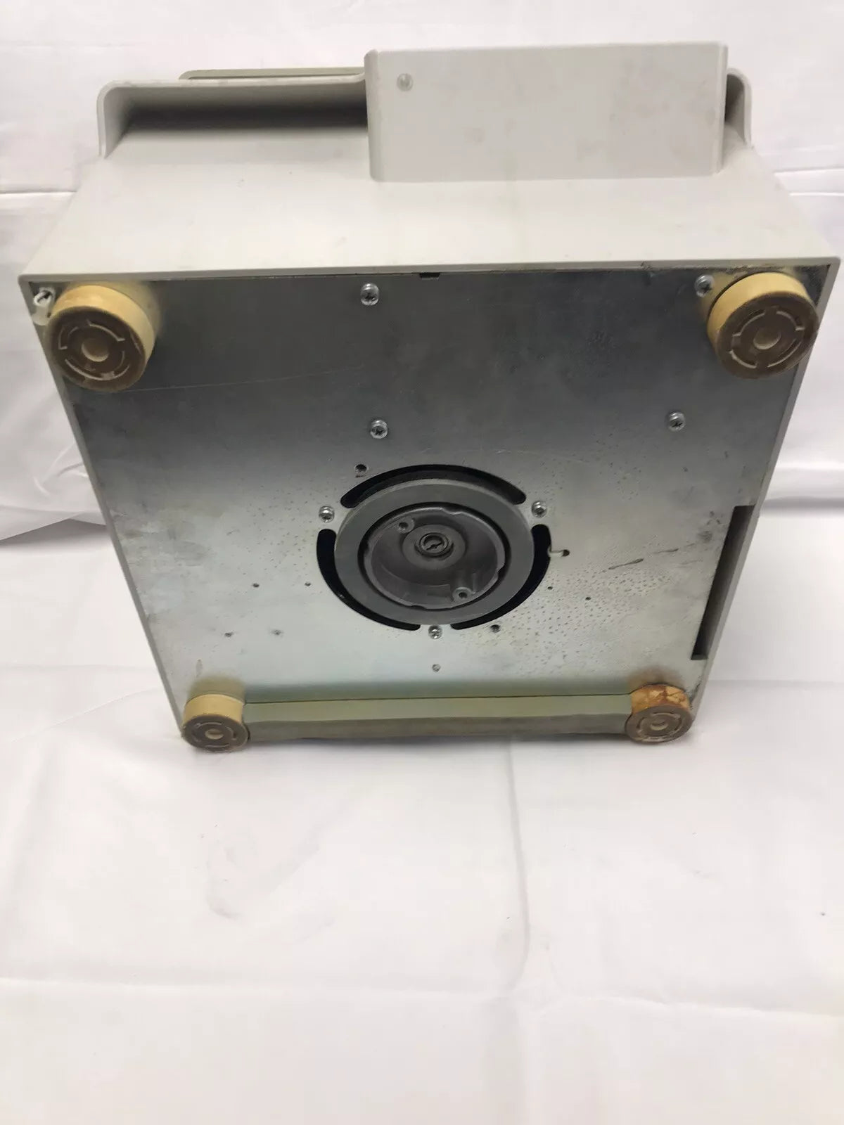 Eppendorf 5417C Centrifuge NO POWER No rotor for parts or repair