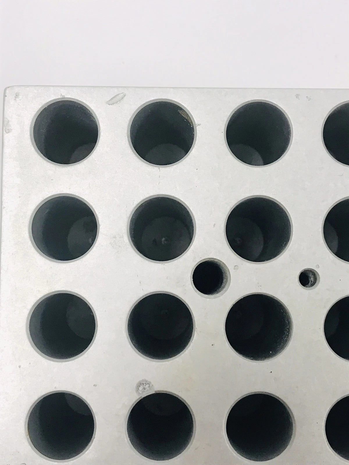 Thermolyne BK165X12A Test Tube Dry Bath Heating Block 20 x 12mm