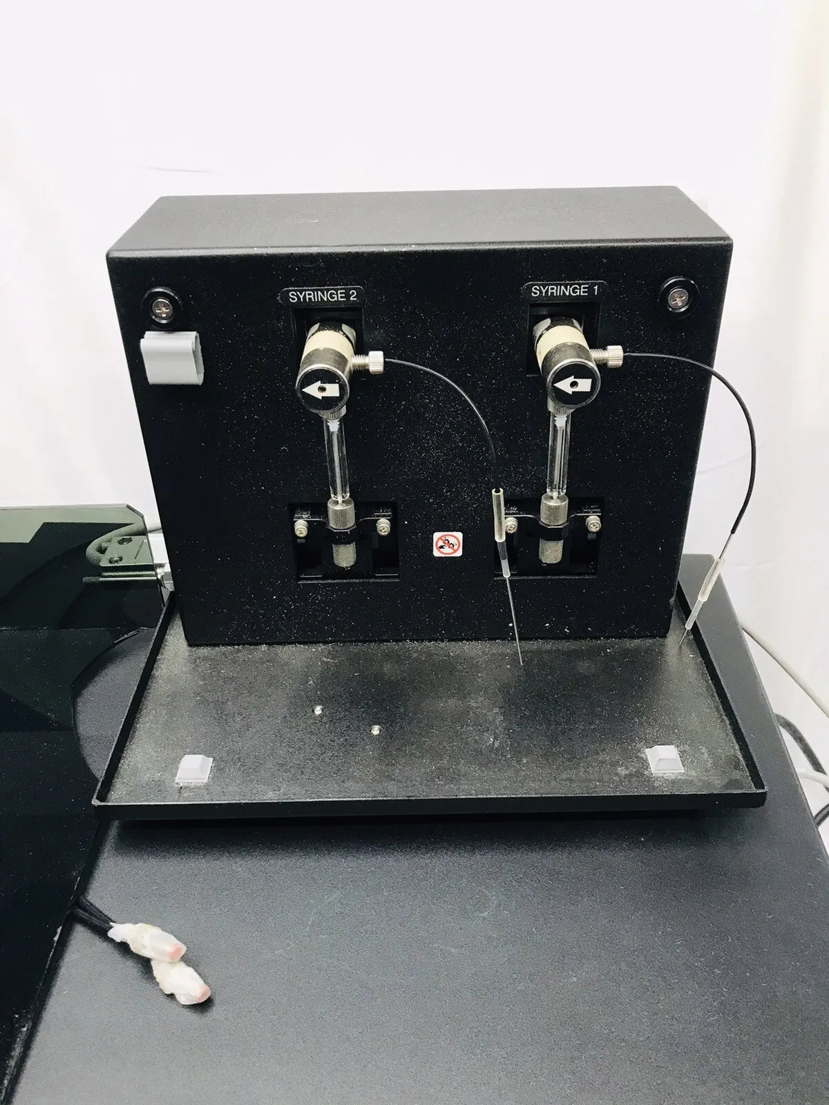 Bio-Tek Instruments Synergy MX Microplate Reader with Power Supply & Dispenser