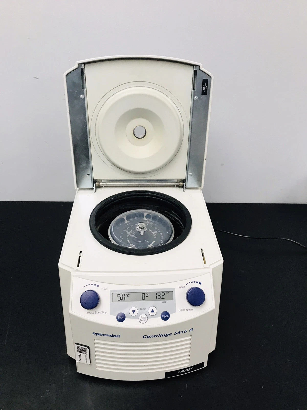 Eppendorf 5415R Refrigerated Centrifuge w/ F45-24-11 Rotor 5415 R Tested Working