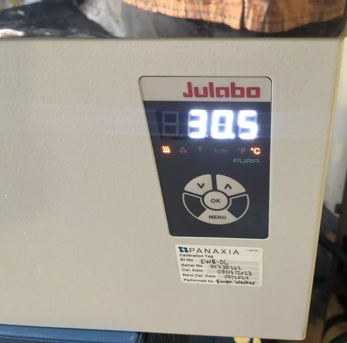 Julabo PURA 22 Water Bath W/ Lift up Cover & Test Tube Rack 20002866 230v Tested