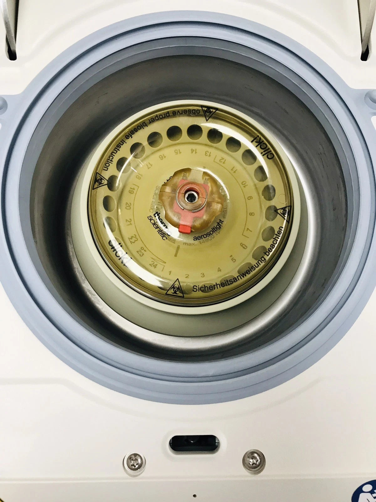 Thermo Sorvall Legend Micro 21R Refrigerated Centrifuge with 75003424 Rotor