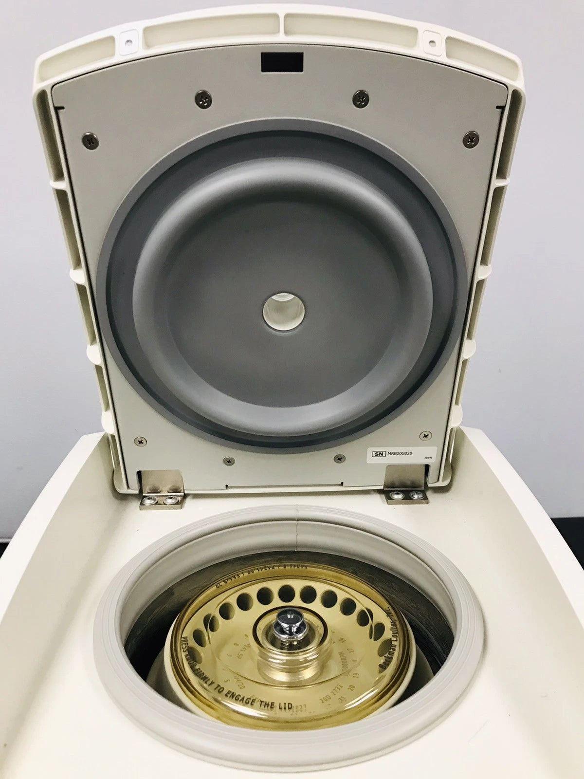 Beckman Coulter Refrigerated Microfuge 20R with Rotor W/Lid Tested Video B31612