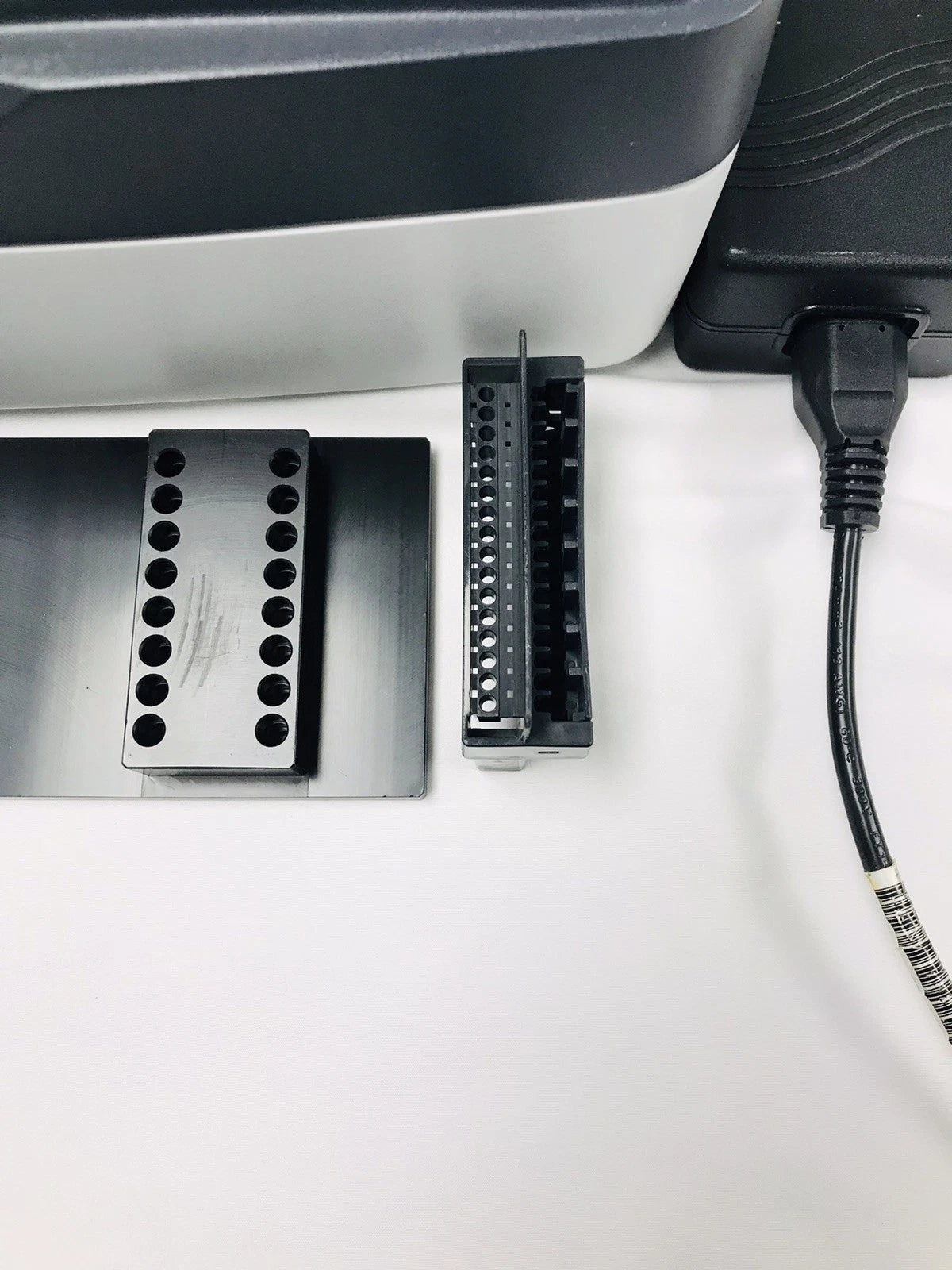 Agilent 2200 TapeStation DNA RNA Lab G2965A Electrophoresis Tape ⚡ Power Supply