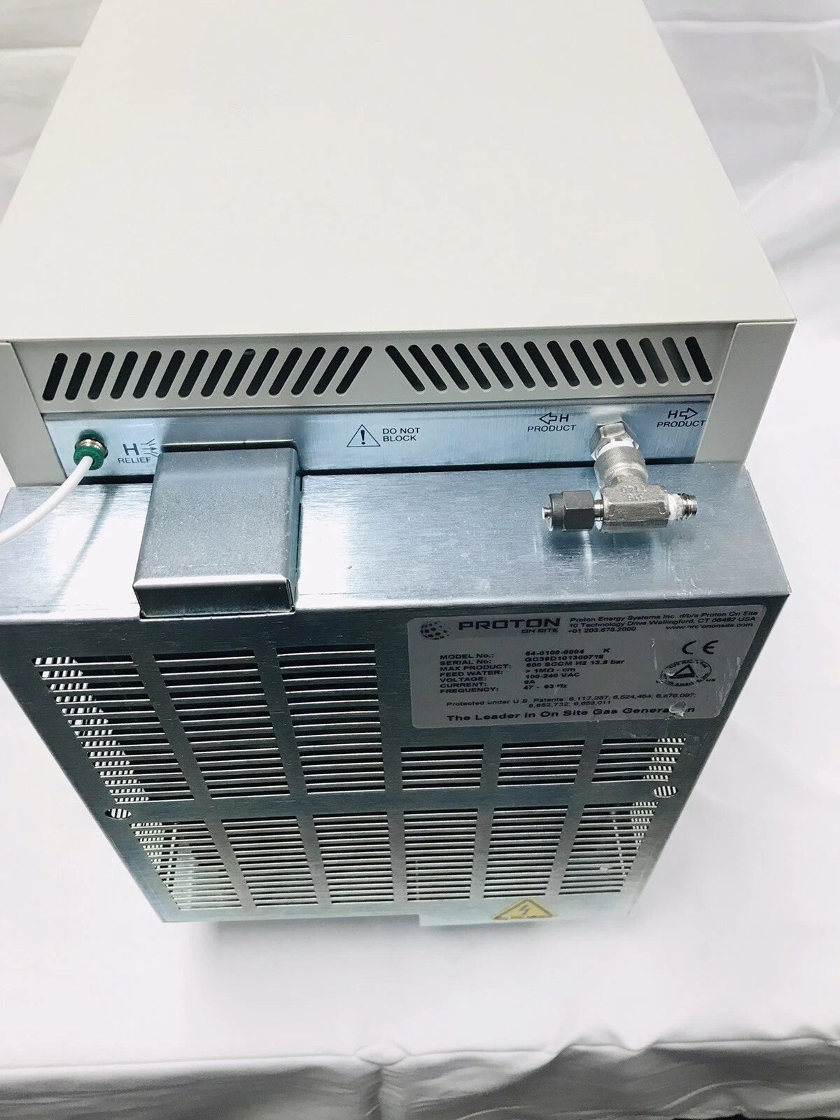 Proton 54-0100-0004 Hogen GC 600 Hydrogen Generator 600cc/min Power Up (As-Is)