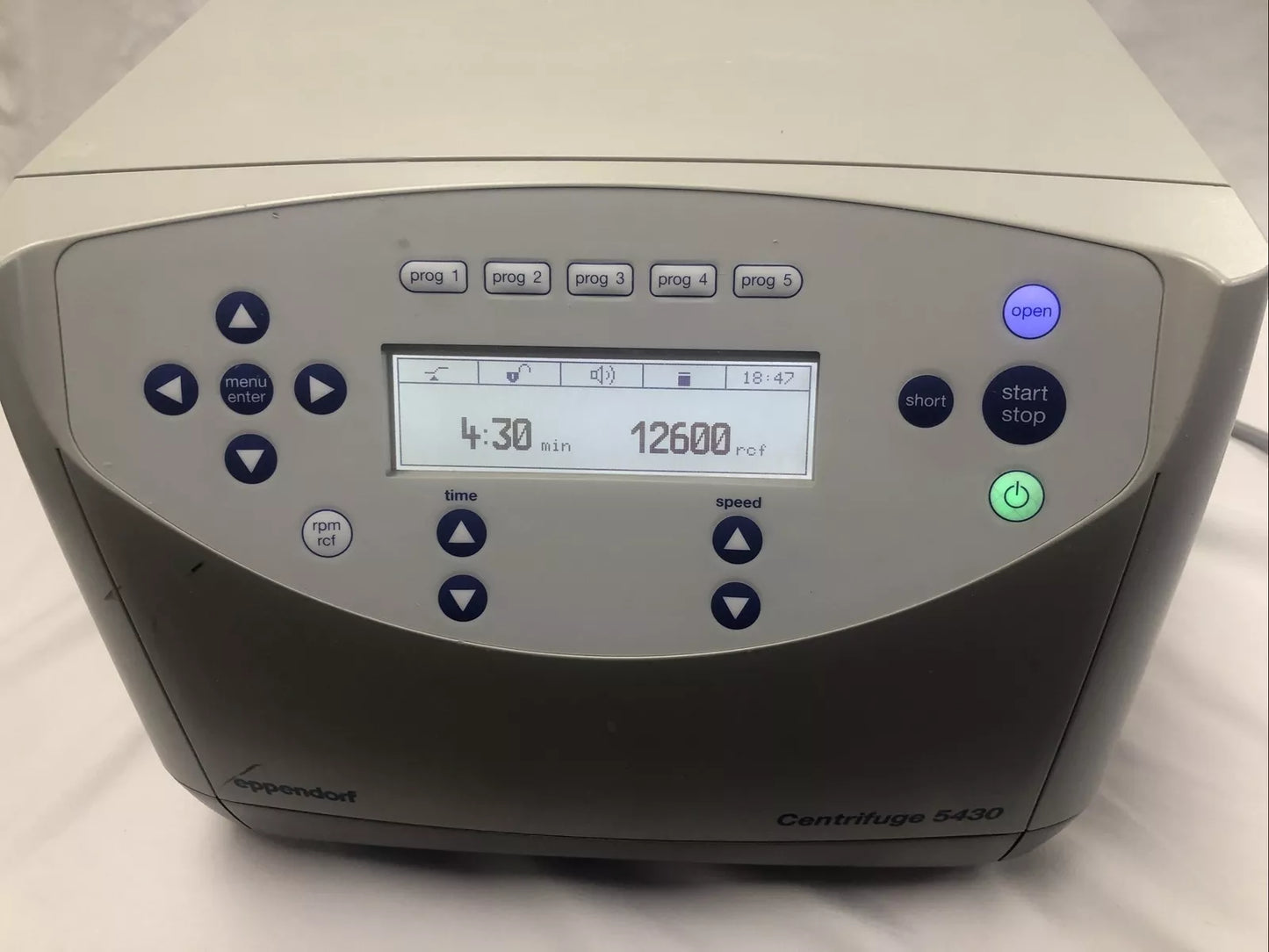 Eppendorf AG 5430 V4.3 Centrifuge w/Rotor/Lid FA-45-30-11 Tested Working Video