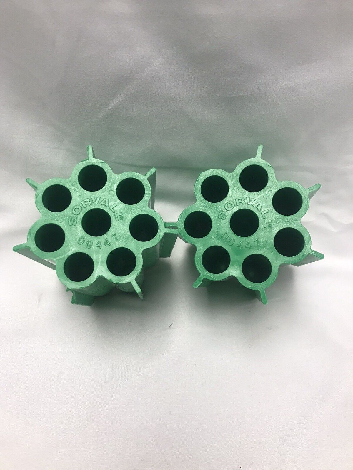 Lot of 2 Slightly Damaged Sorvall 00447 Adapter 15mL 17x120mm Conical 8-place