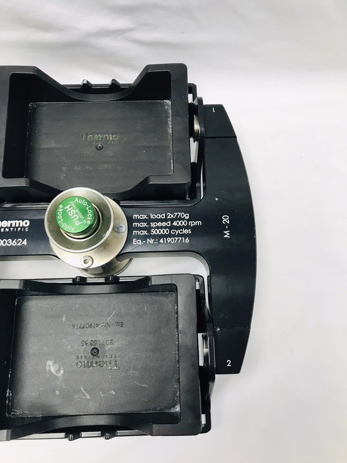 Thermo Scientific 75003624 M-20 Centrifuge Swinging Bucket Rotor 41907716 Plate