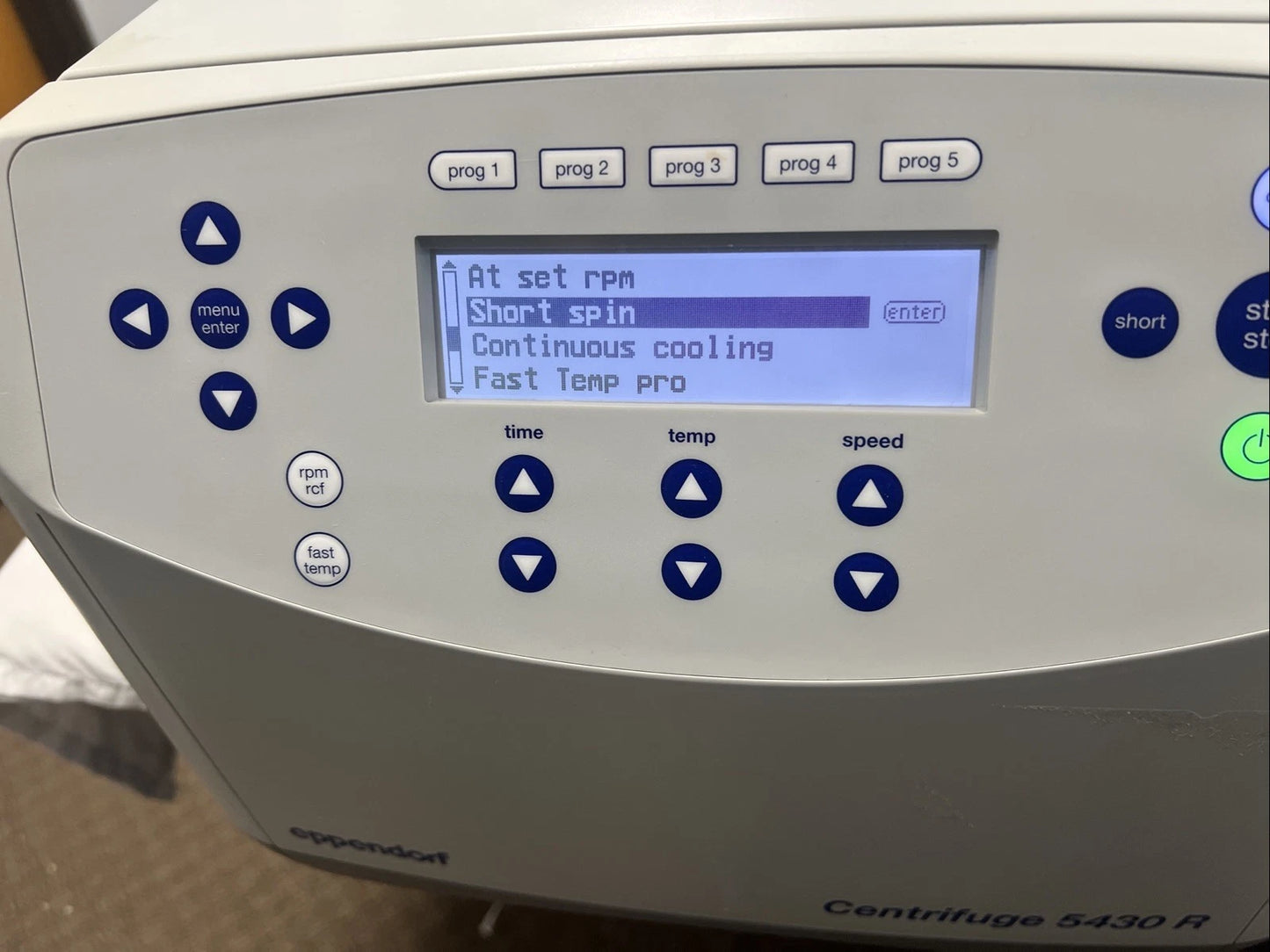 Eppendorf 5430R Refrigerated Centrifuge With FA-45-30-11 Rotor and Lid Tested